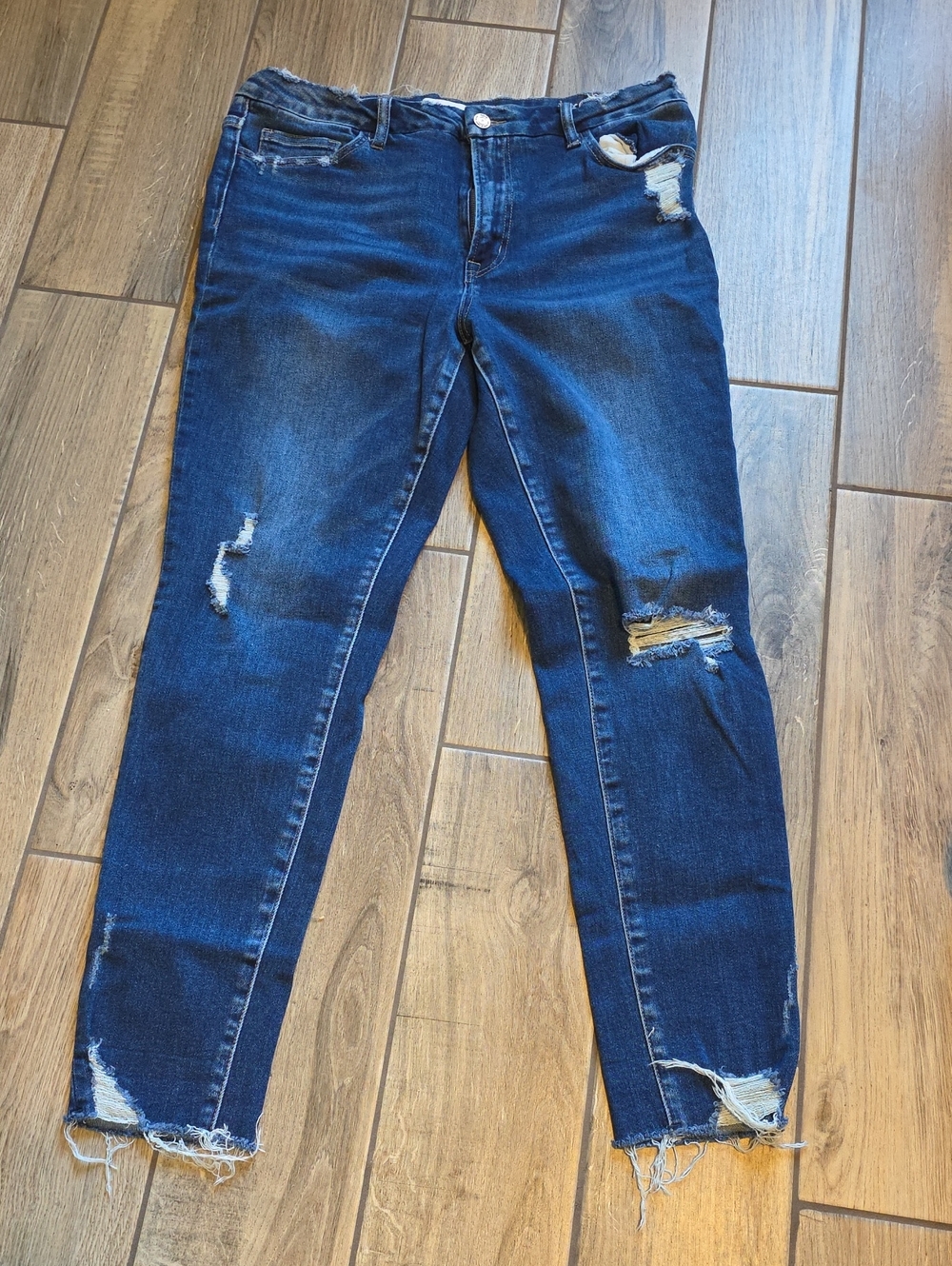 Classic Distressed Women’s Jeans - Dark Blue- Size 32